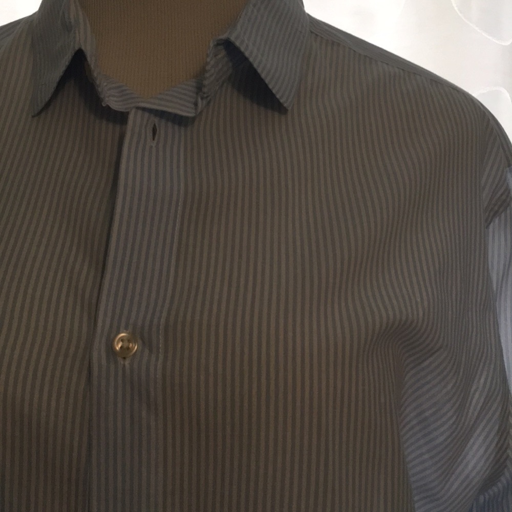 Shirt - Picture 2 of 3